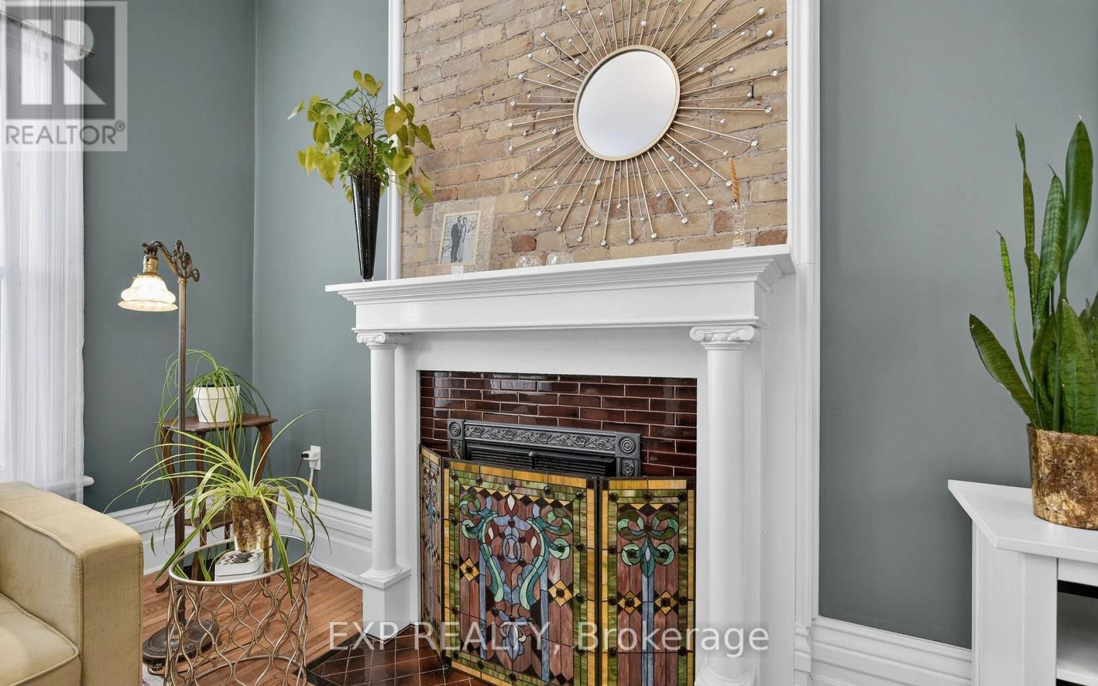 307 RIDOUT STREET S - 7