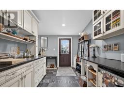 307 Ridout Street S, London South, ON N6C3Y9 Photo 24