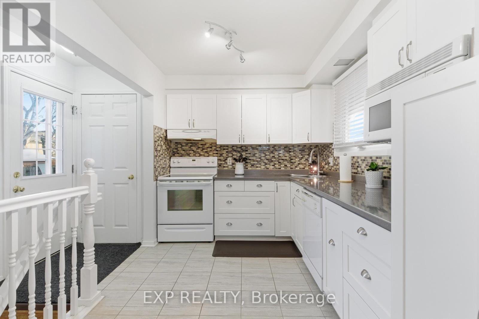 510 1/2 NIAGARA STREET - 6
