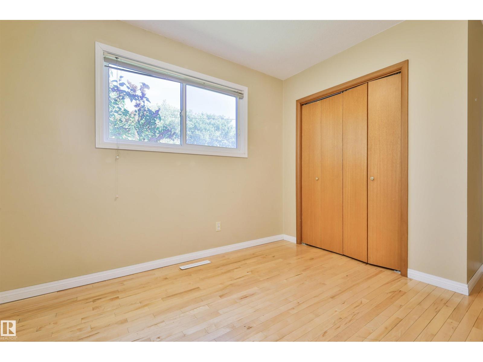 4015 120 ST NW - 15