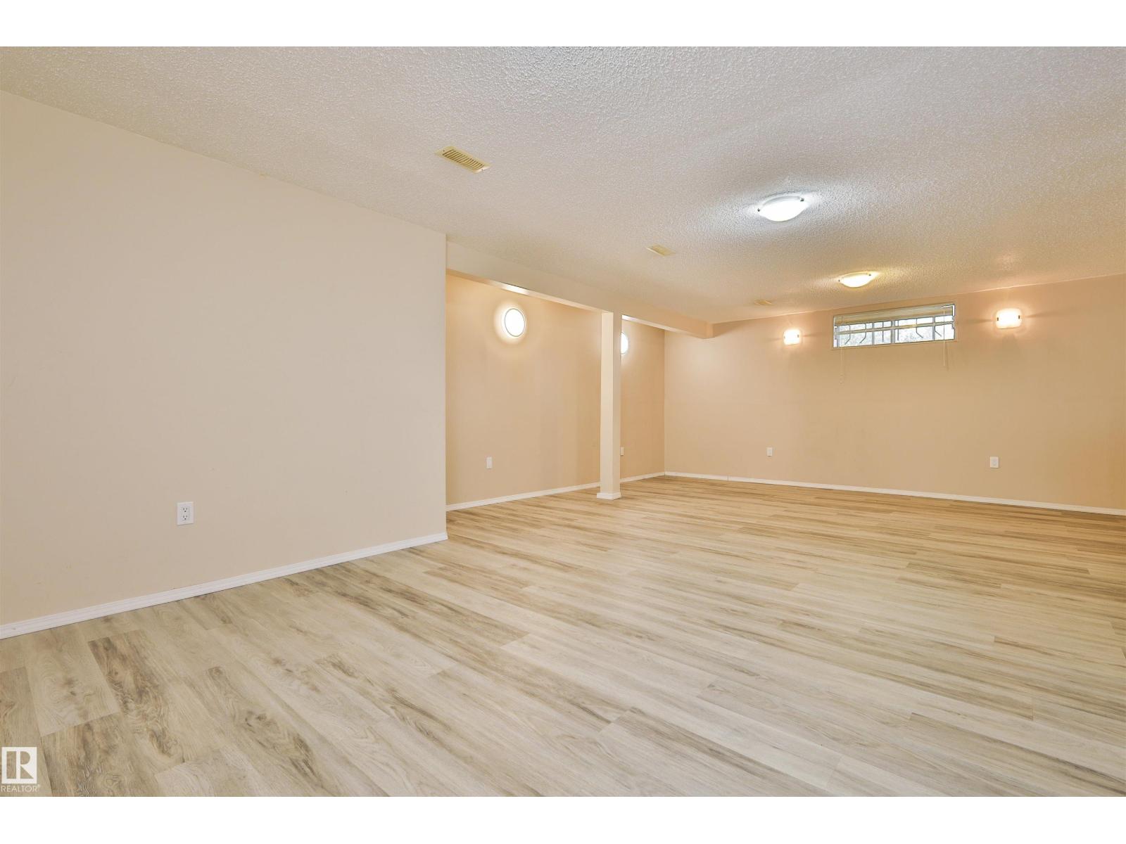 4015 120 ST NW - 19