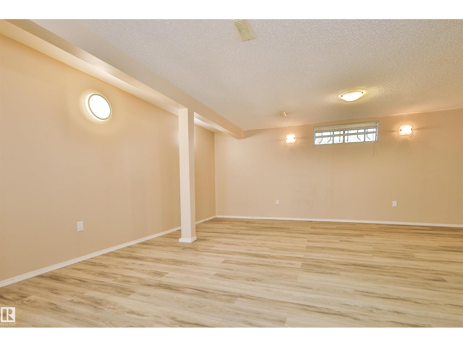 4015 120 ST NW - 21