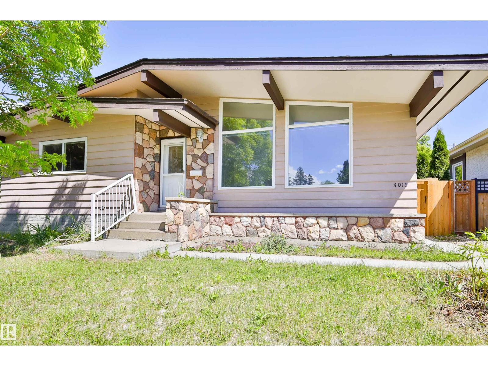 4015 120 ST NW - 34