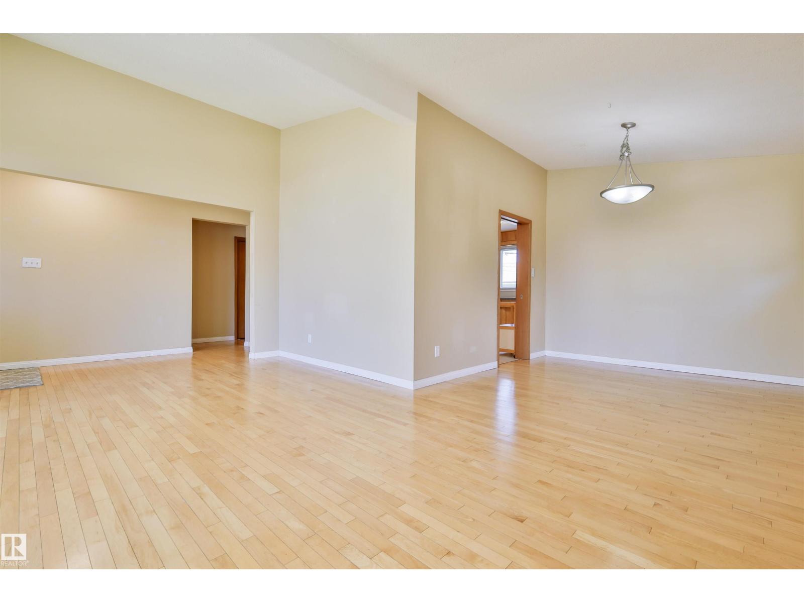 4015 120 ST NW - 9