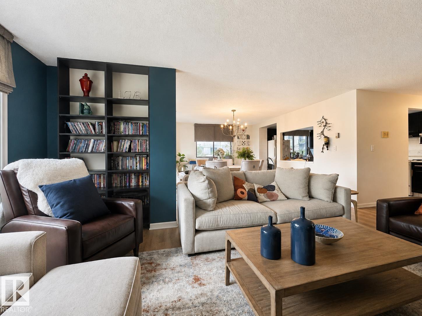 #301 9808 103 ST NW - 11