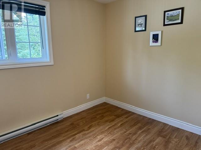 7A Brook Crescent thumbnail 13