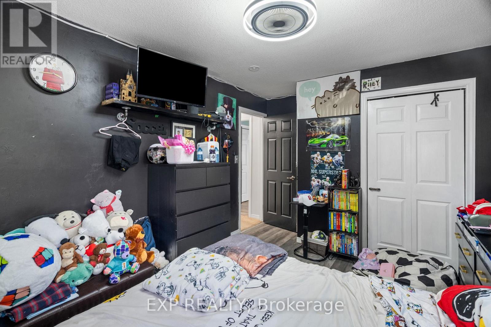 939 DAYTONA DRIVE - 24
