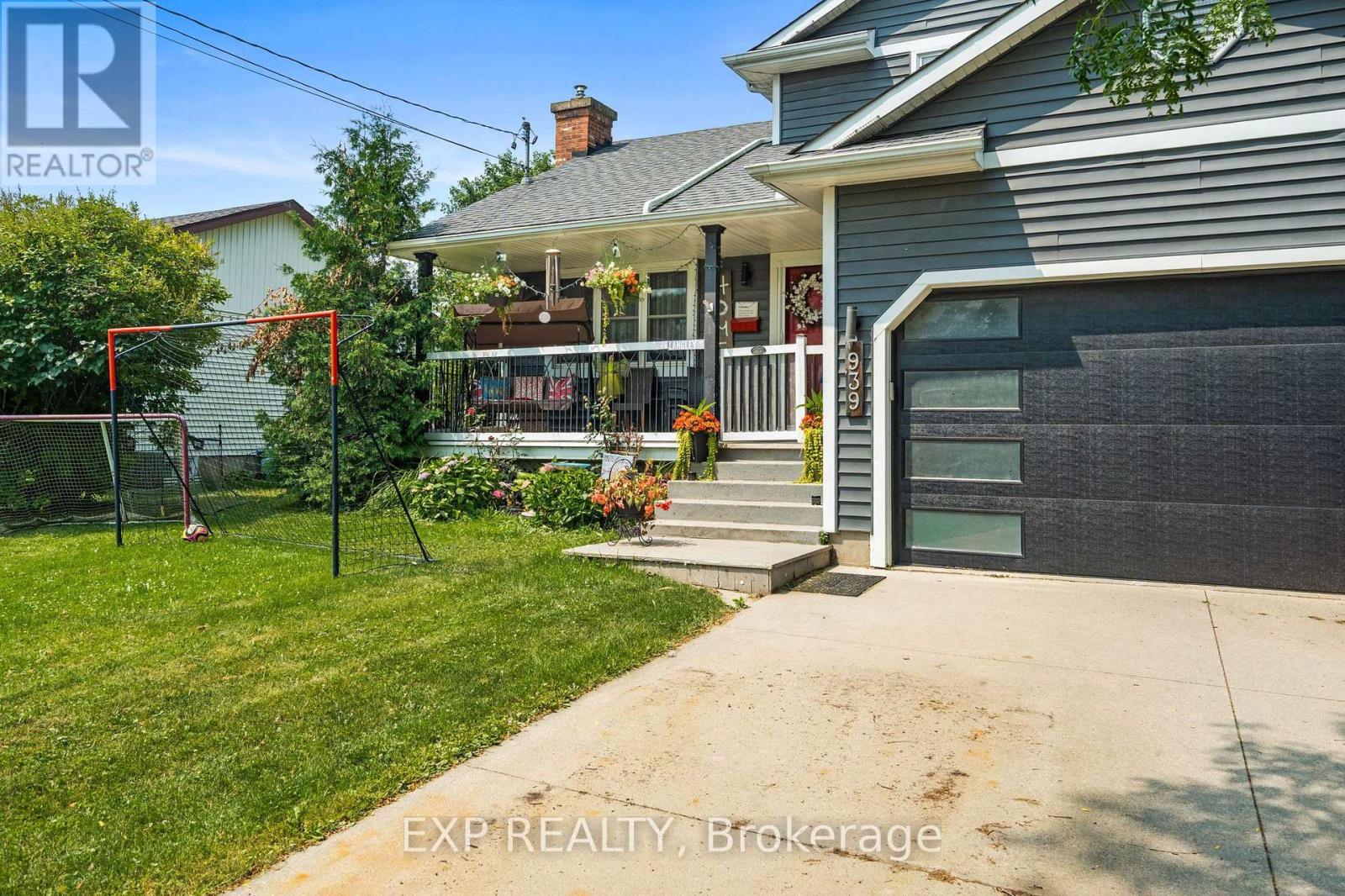 939 DAYTONA DRIVE - 3