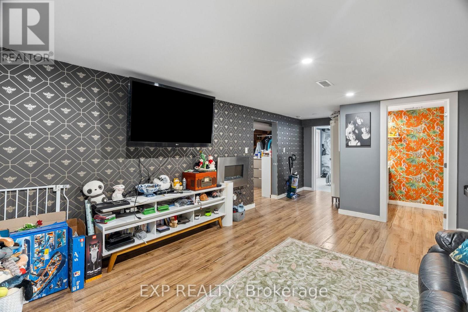 939 DAYTONA DRIVE - 31