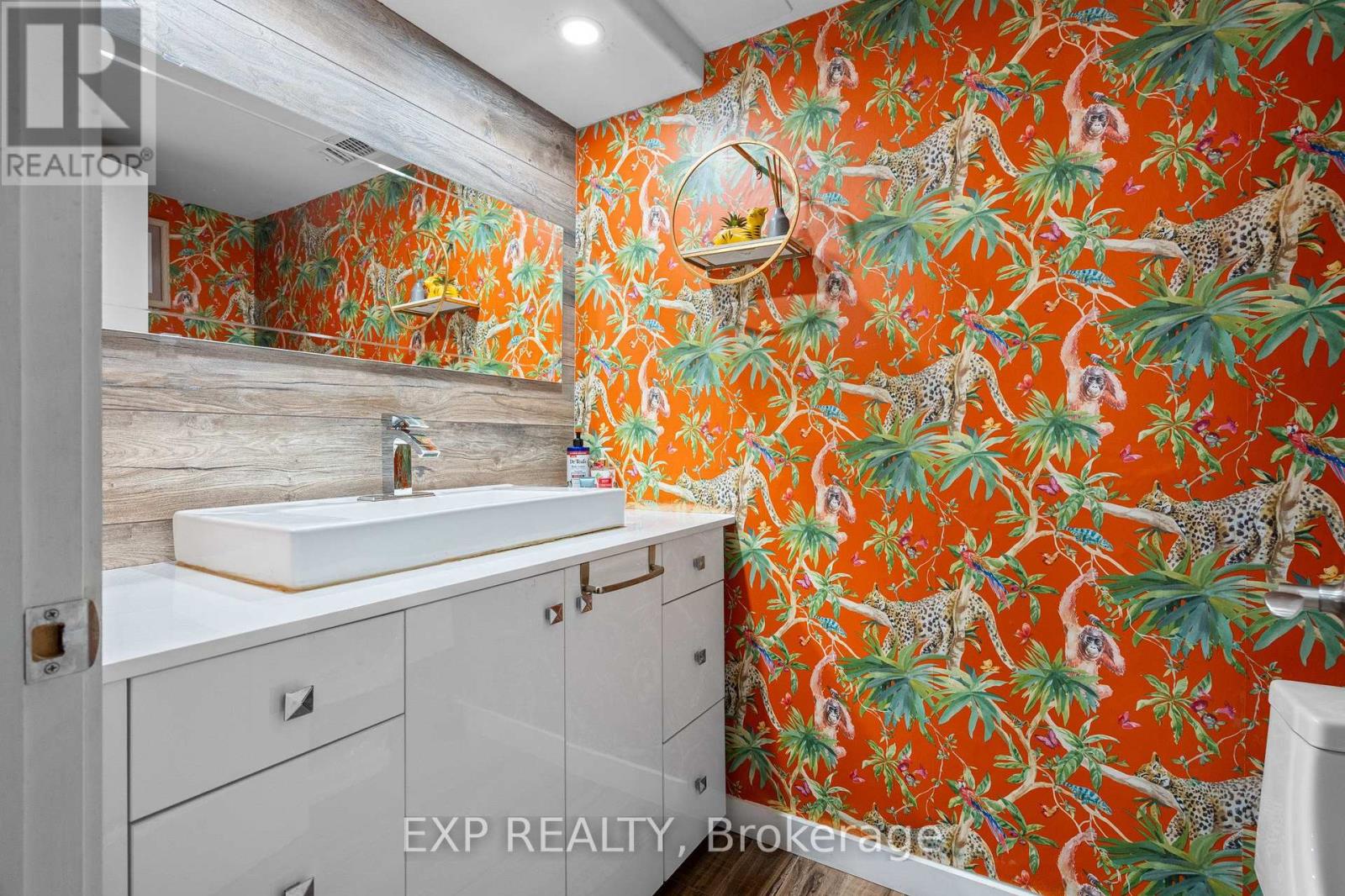 939 DAYTONA DRIVE - 32