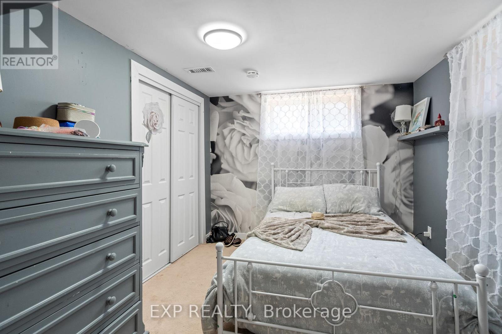 939 DAYTONA DRIVE - 33