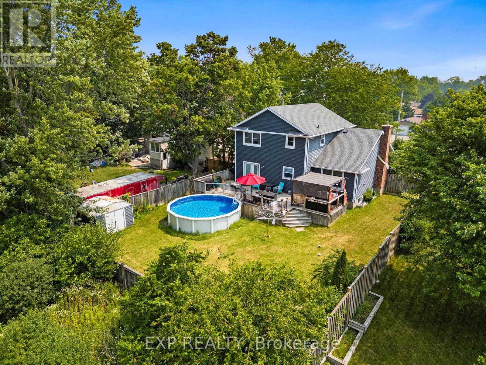 939 DAYTONA DRIVE - 43