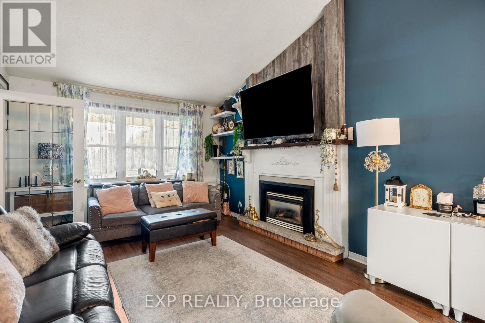 939 DAYTONA DRIVE - 8