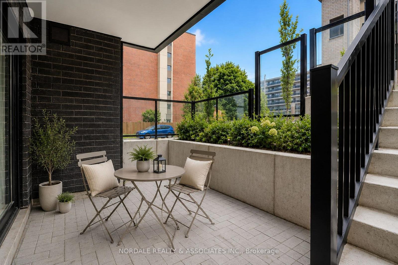 #D109 1670 VICTORIA PARK AVENUE - 2