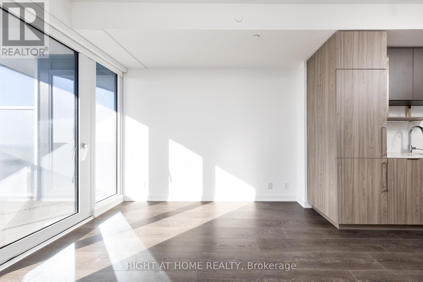 #2503 15 HOLMES AVENUE - 2
