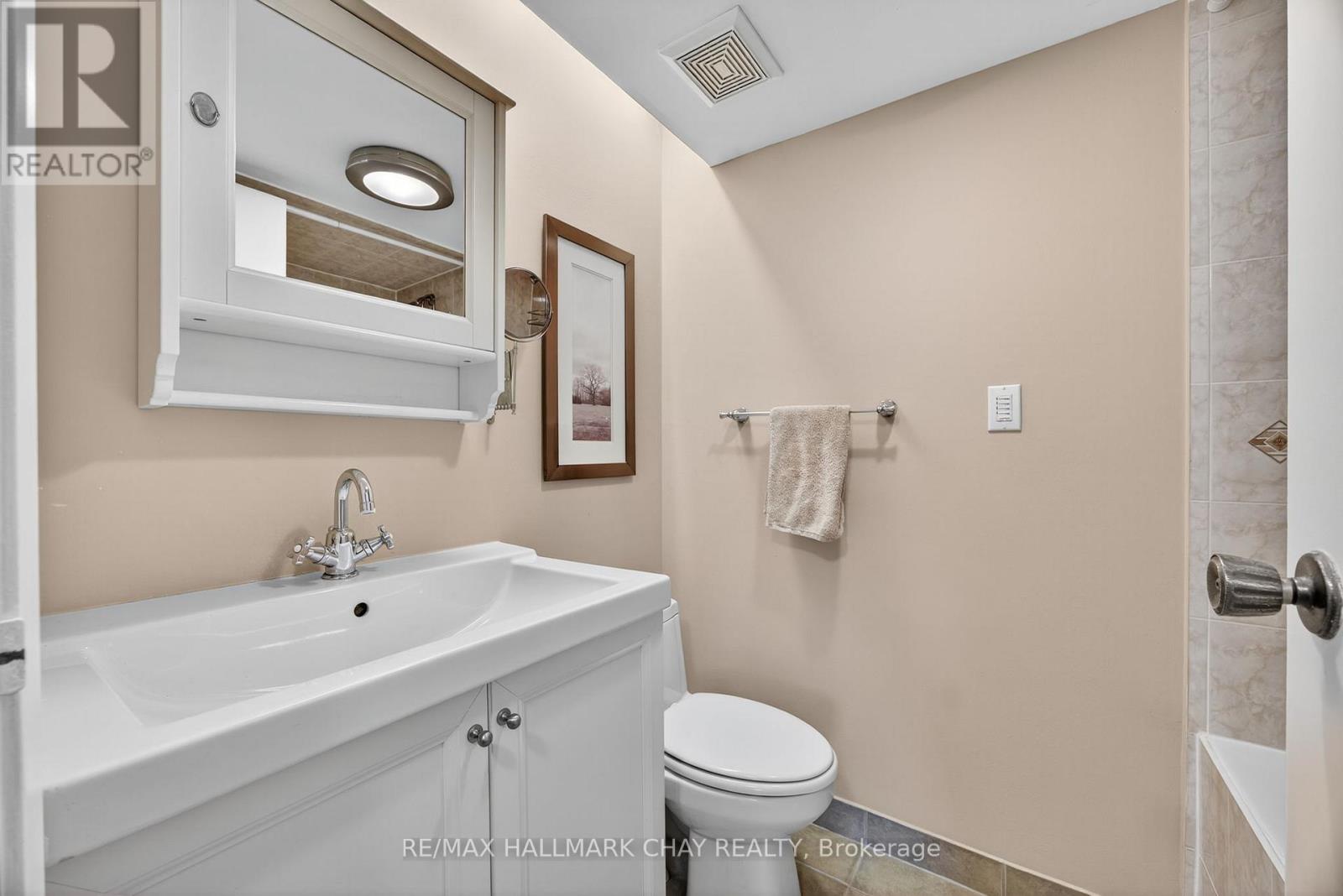 #312 1102 HORSESHOE VALLEY ROAD W - Image 21