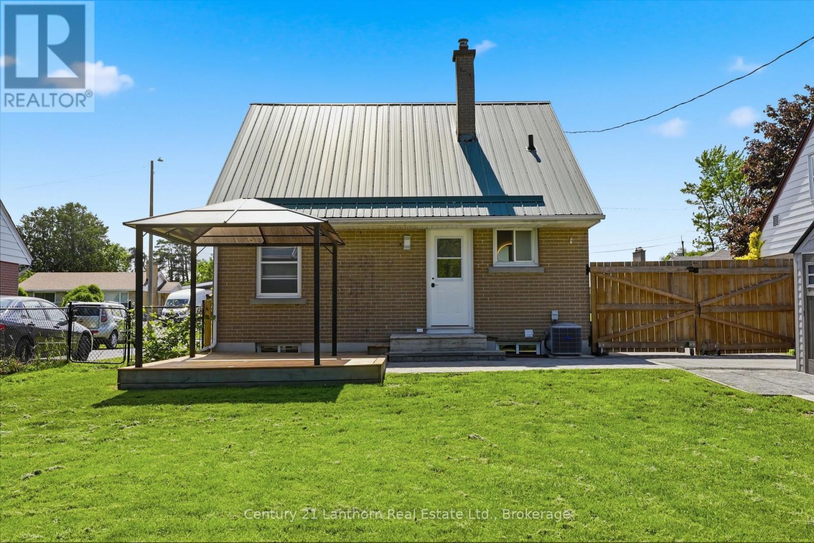 63 FOURTH AVENUE - 23