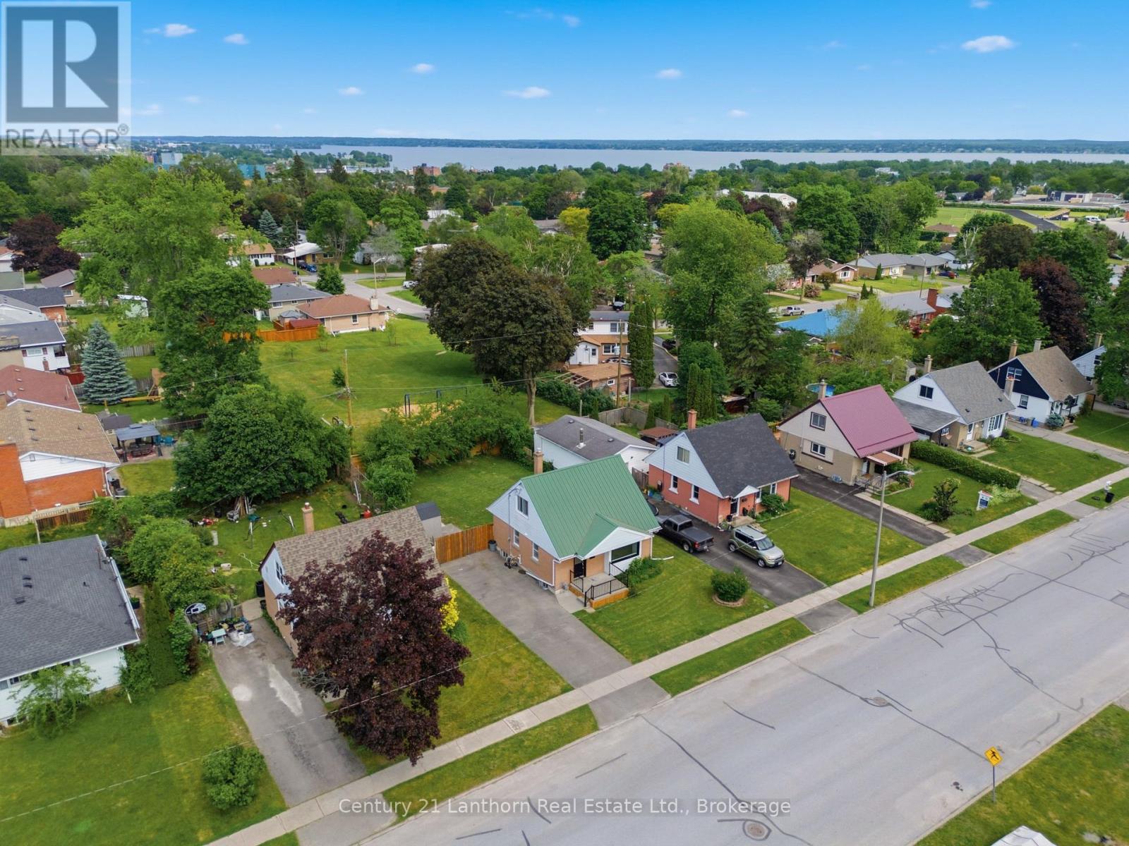 63 FOURTH AVENUE - 27