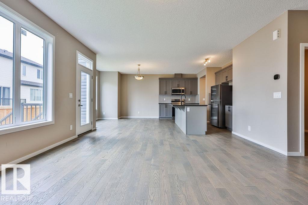 2031 207 Street NW - Photo 16