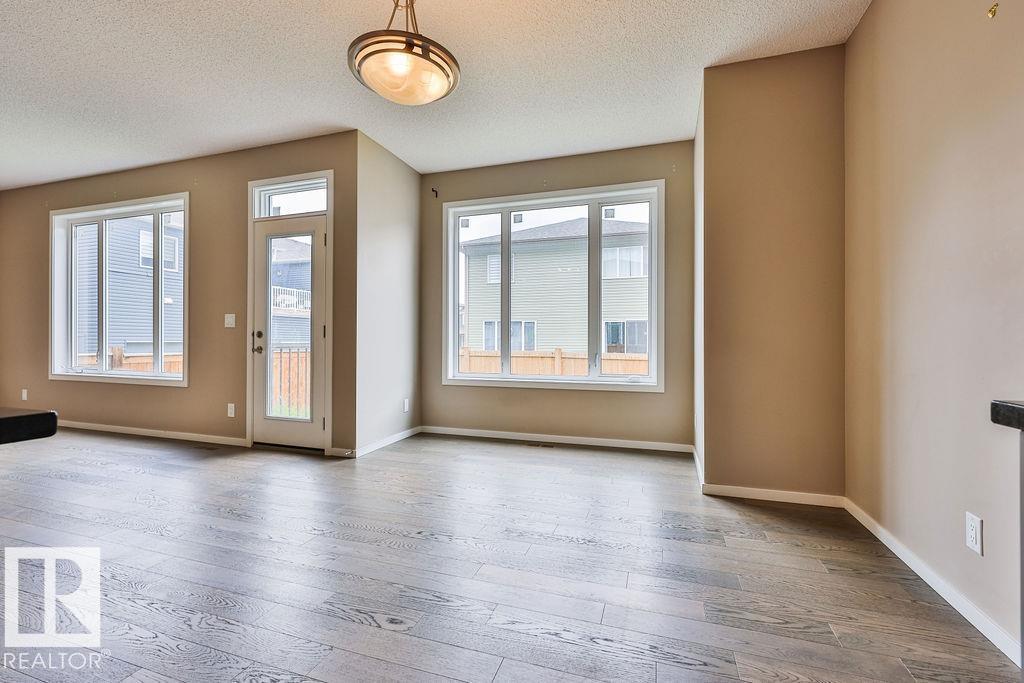2031 207 Street NW - Photo 19