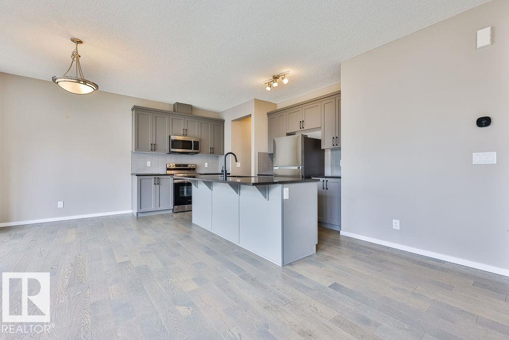 2031 207 Street NW - Photo 21