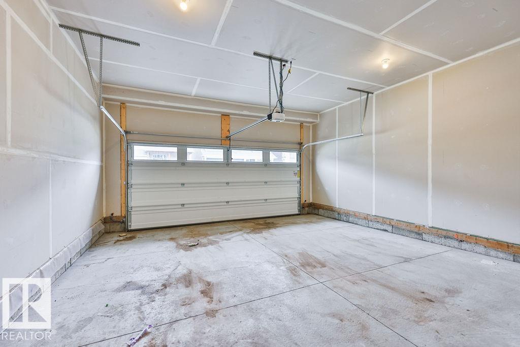 2031 207 Street NW - Photo 30