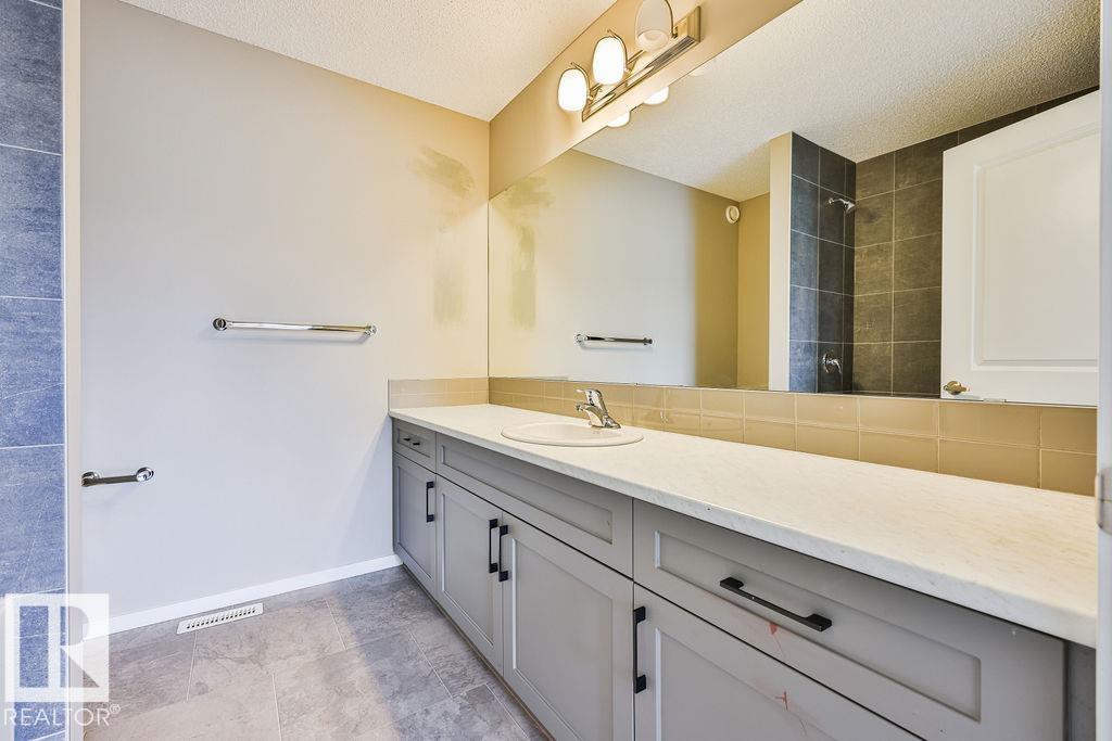 2031 207 Street NW - Photo 41