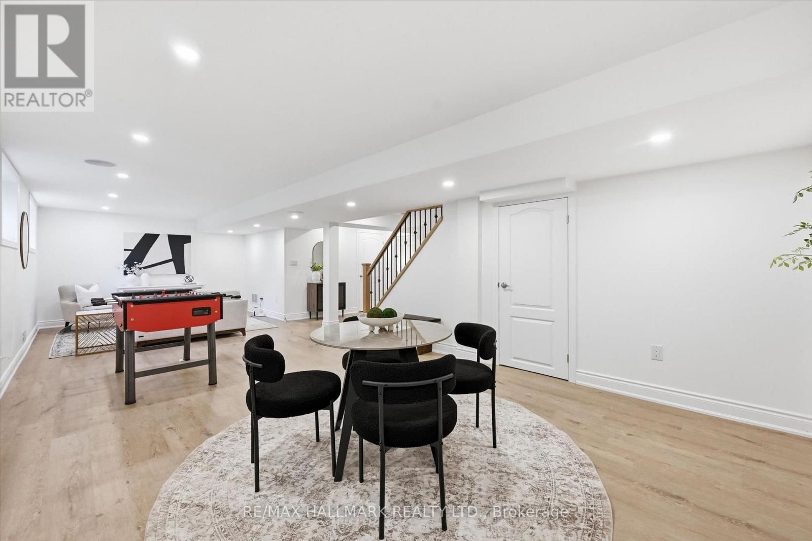 320 TURNING LEAF ROAD - Image 40