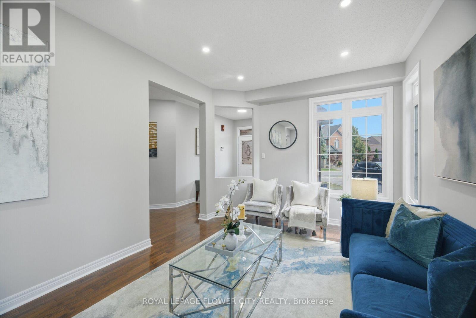 56 LAURENTIDE CRESCENT - 10