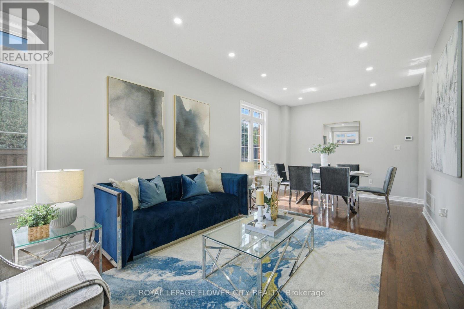 56 LAURENTIDE CRESCENT - 12