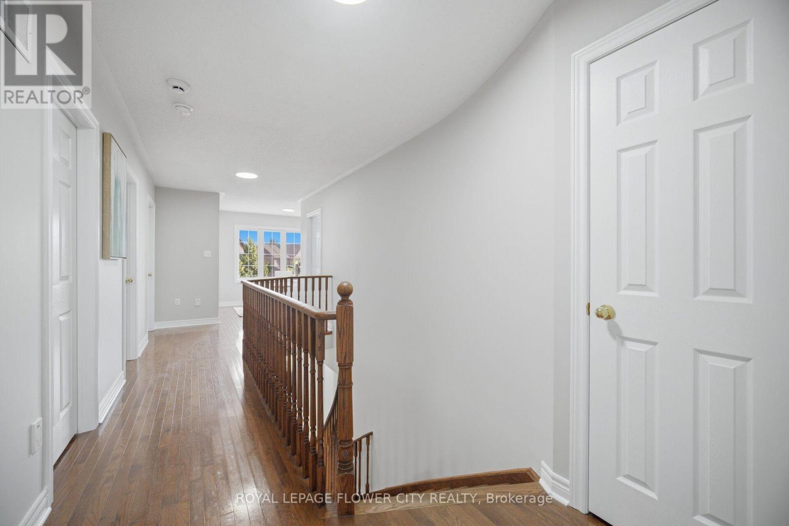 56 LAURENTIDE CRESCENT - 24