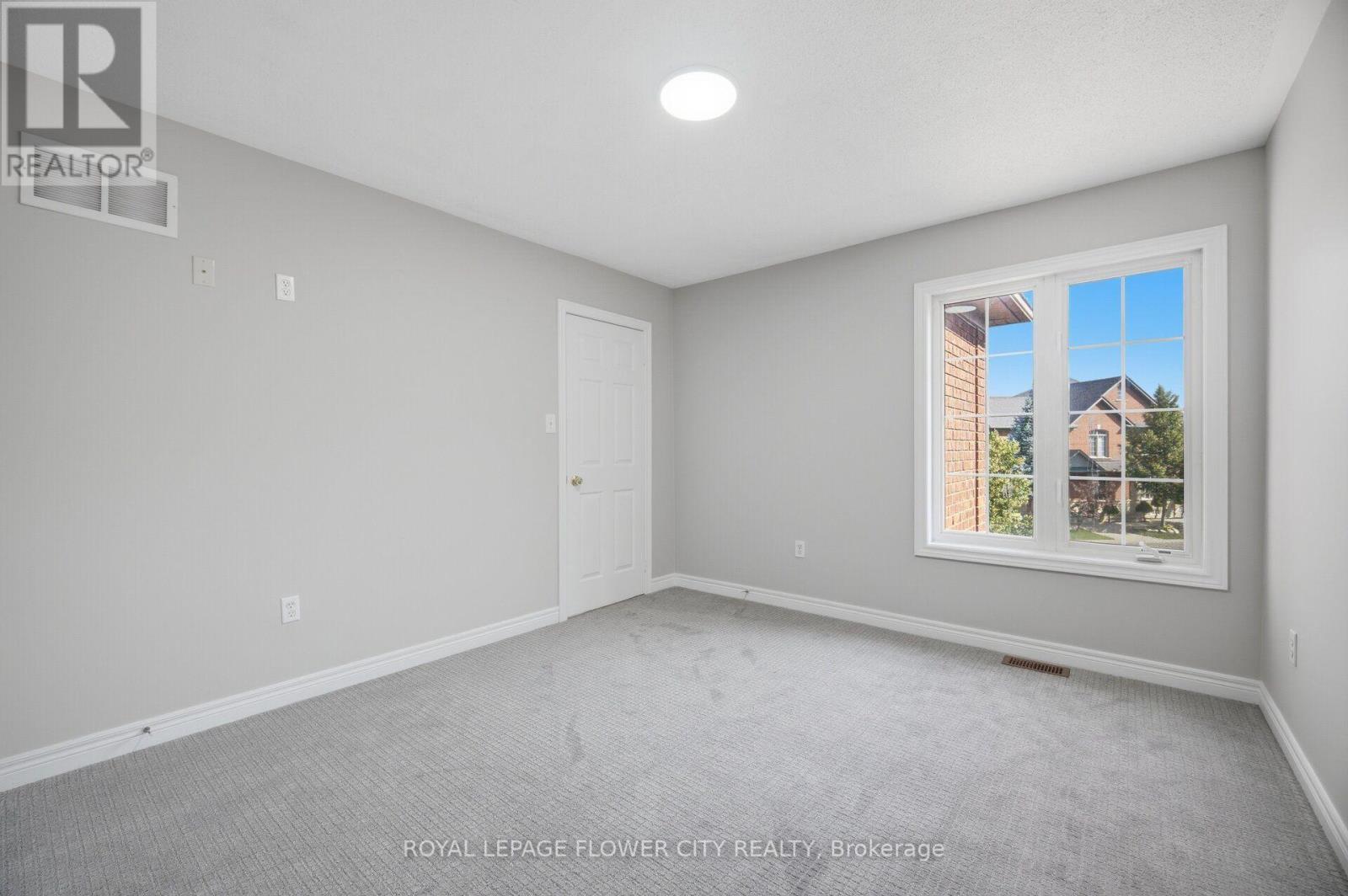 56 LAURENTIDE CRESCENT - 34