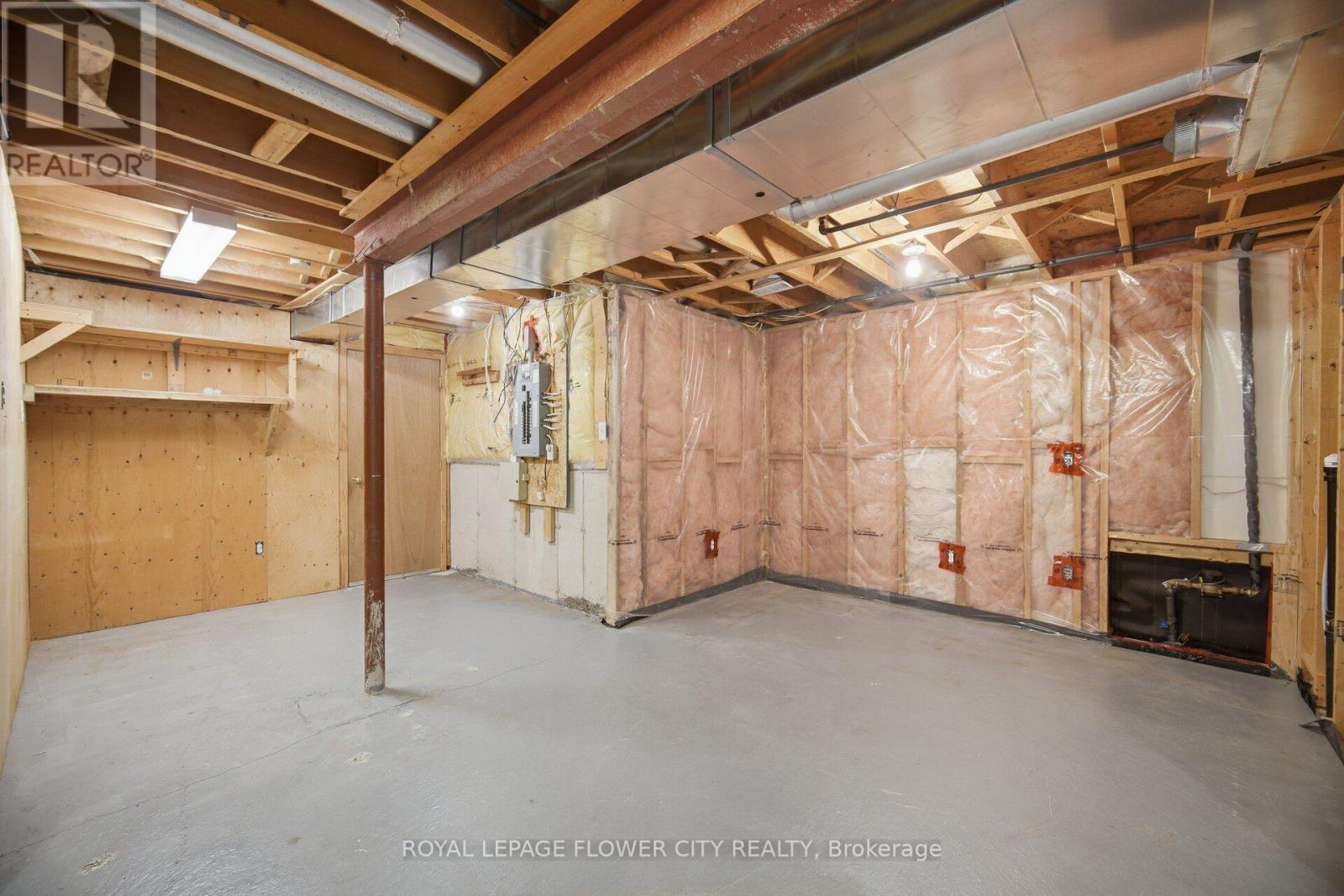 56 LAURENTIDE CRESCENT - 39
