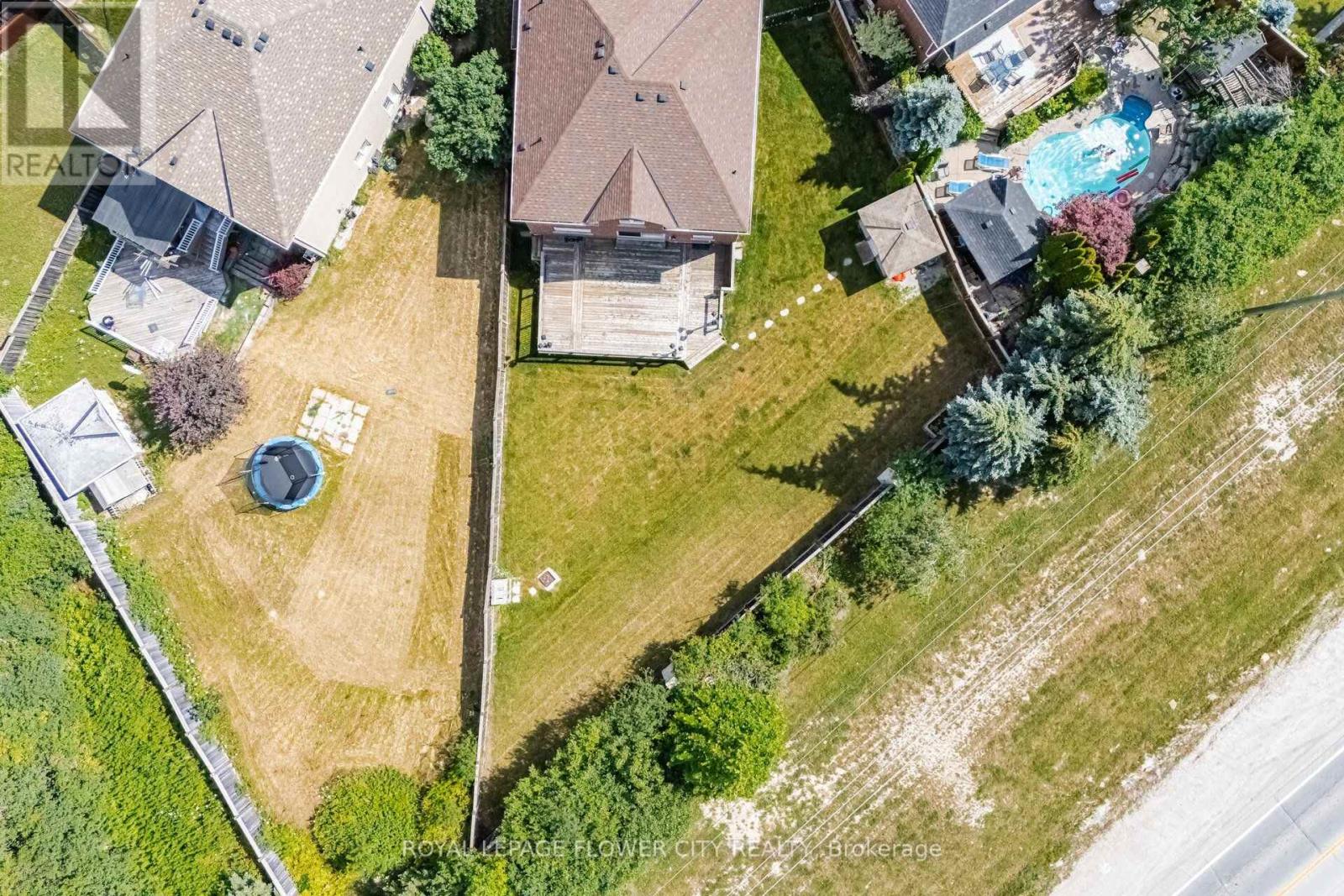 56 LAURENTIDE CRESCENT - 49