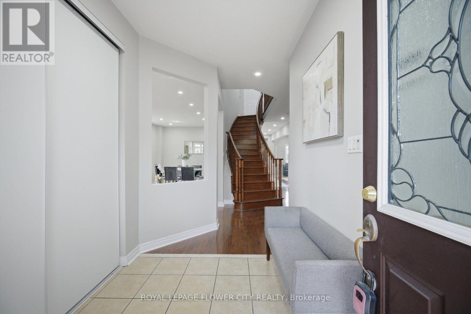 56 LAURENTIDE CRESCENT - 9