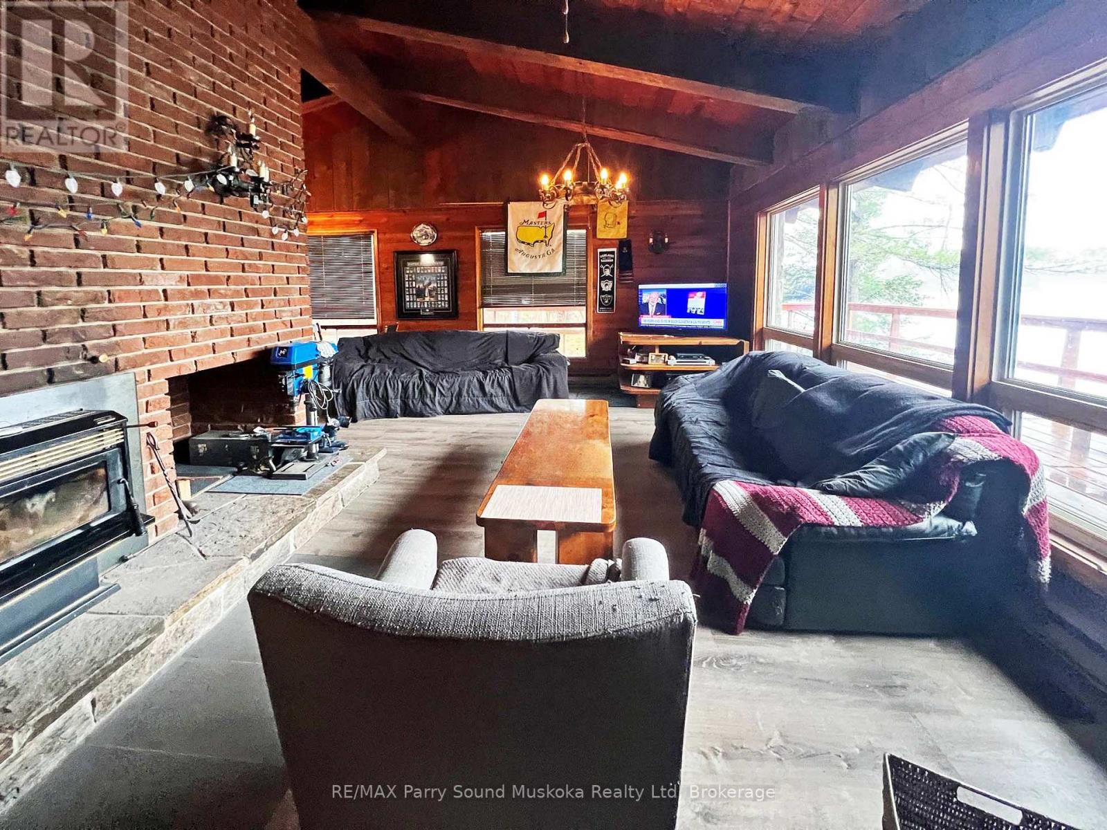 45 RIDGEWAY DRIVE