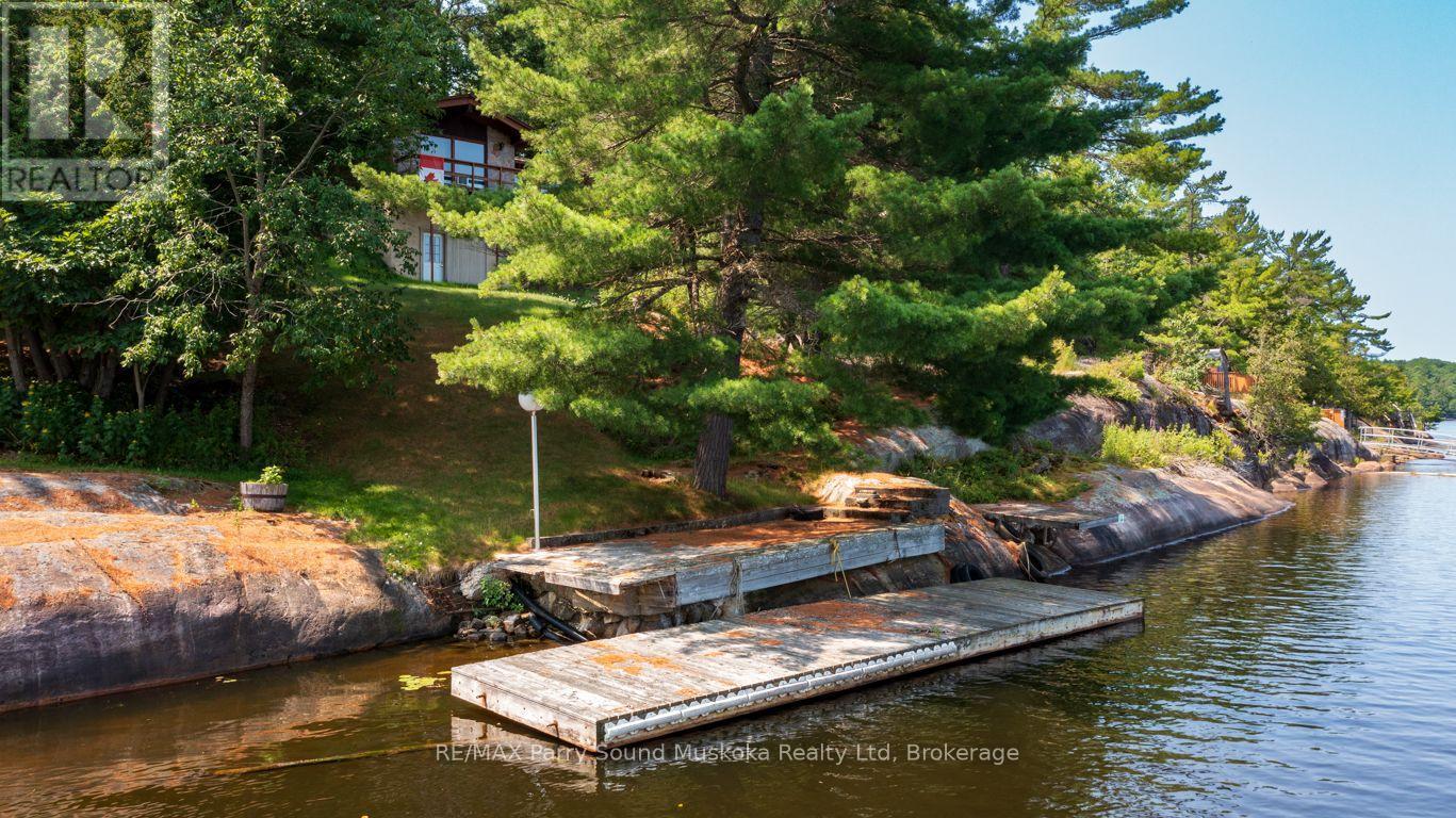 45 RIDGEWAY DRIVE