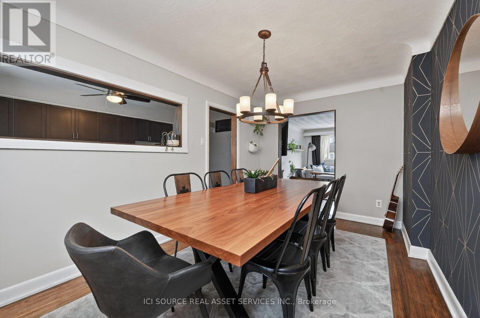 1126 WOODROFFE AVENUE - 12