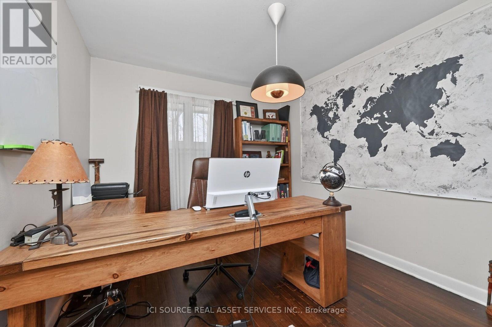1126 WOODROFFE AVENUE - 29