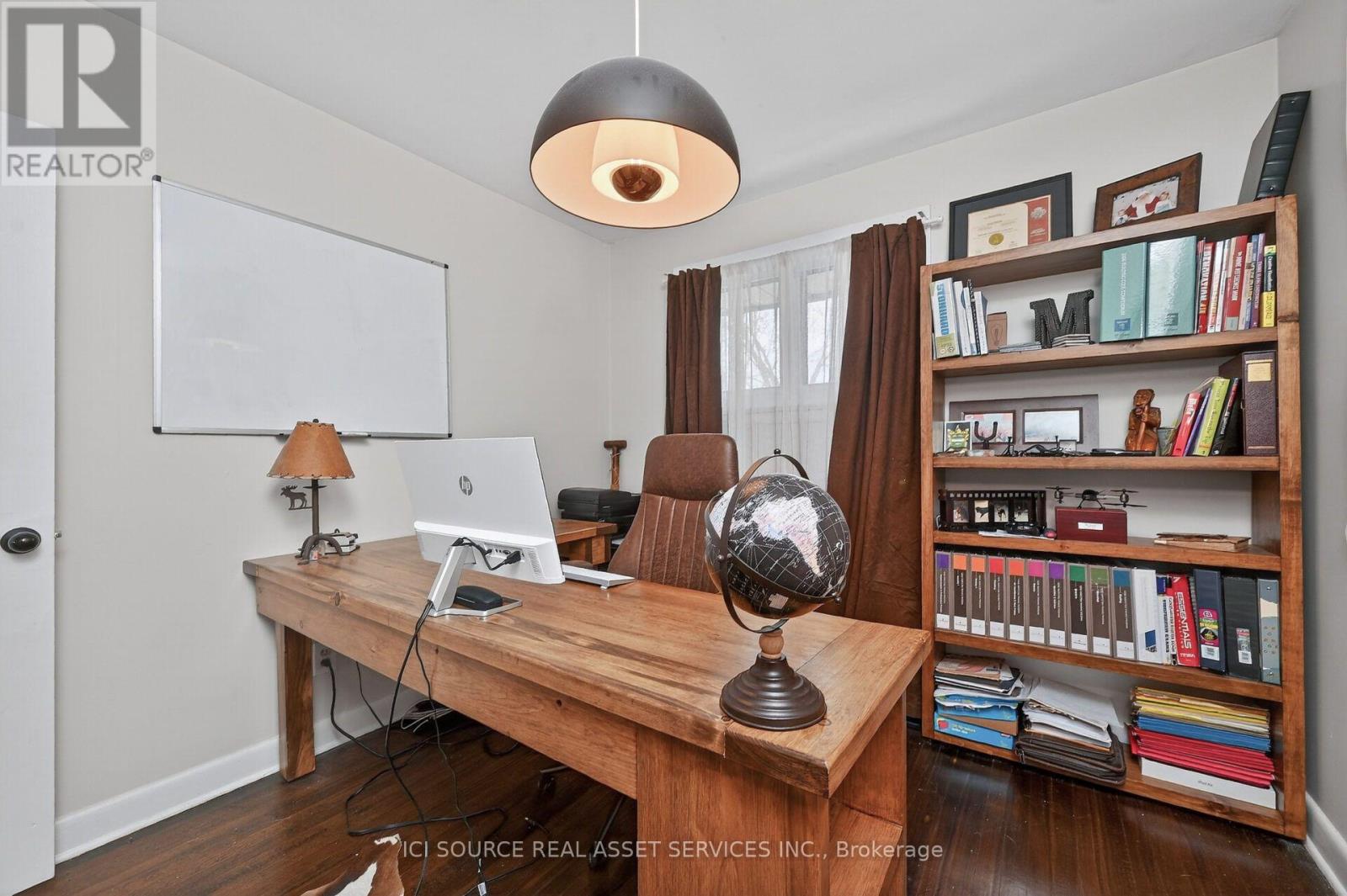 1126 WOODROFFE AVENUE - 30