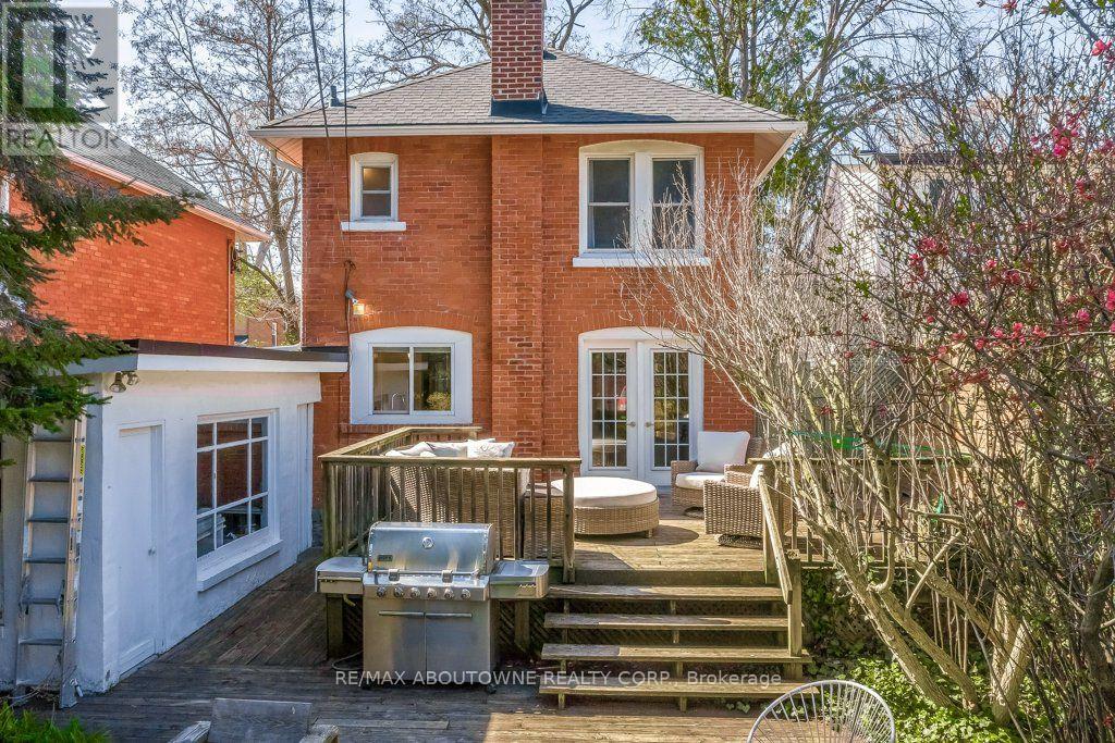 2180 CAROLINE STREET - 22