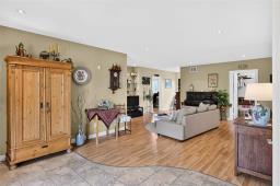 Family room - 1847 Carriere Drive, St Adolphe, MB R5A1A2 Photo 12