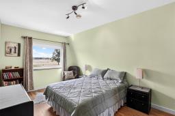 Utility room - 1847 Carriere Drive, St Adolphe, MB R5A1A2 Photo 16