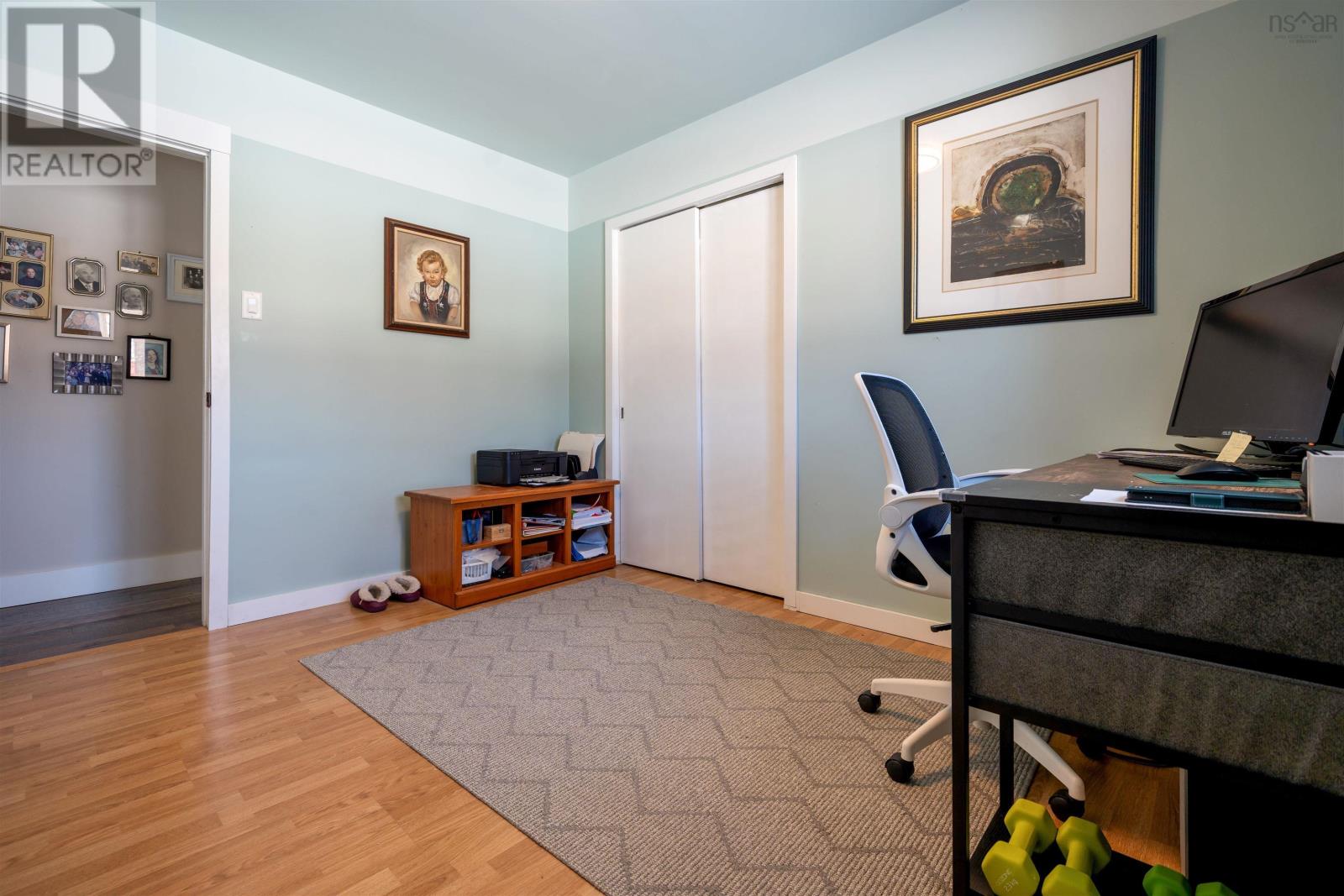 209 Louise Street - 33