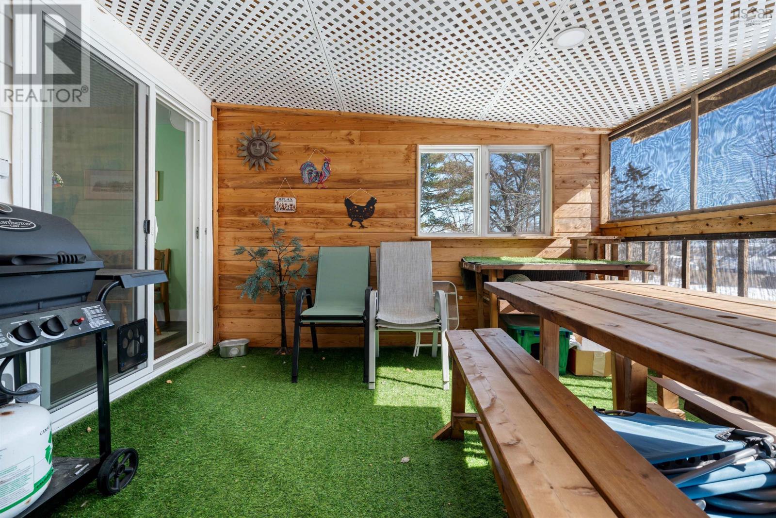 209 Louise Street - 40