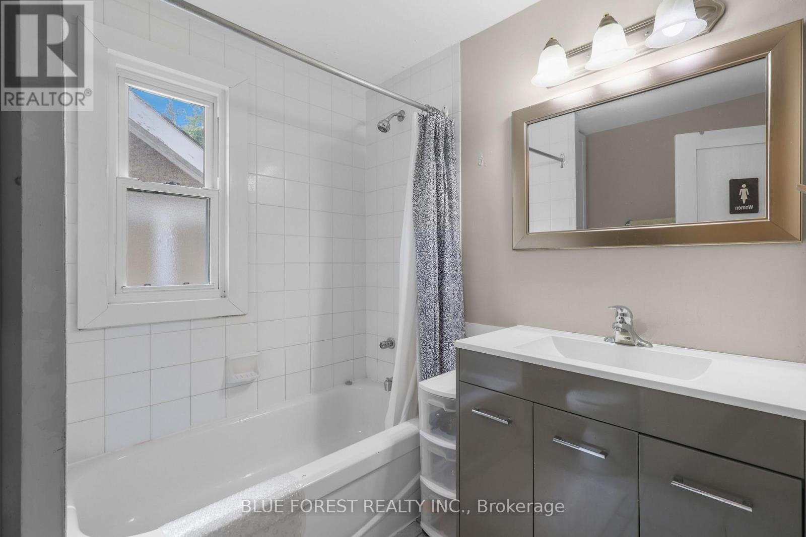1047 PATRICIA STREET - 16