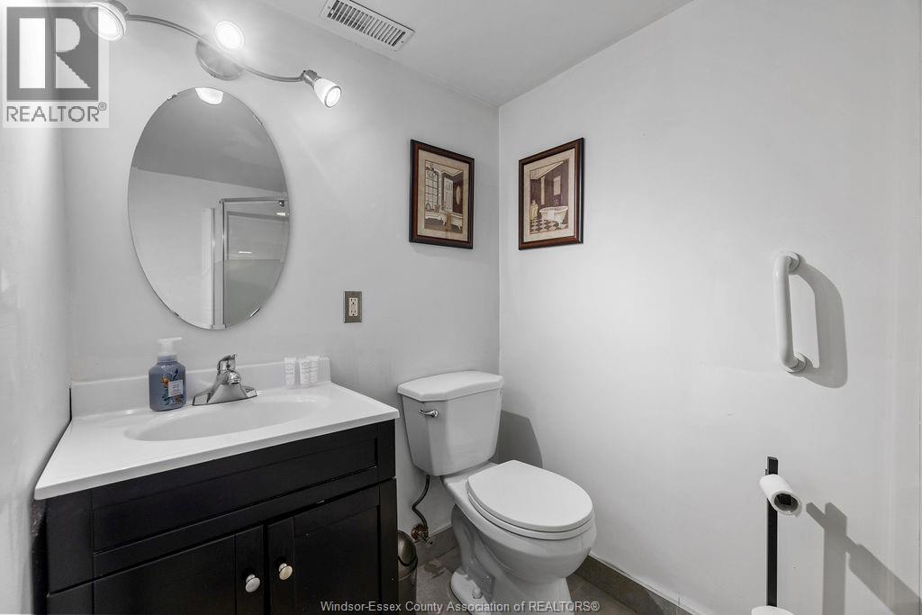 946 BELLEPERCHE - 22