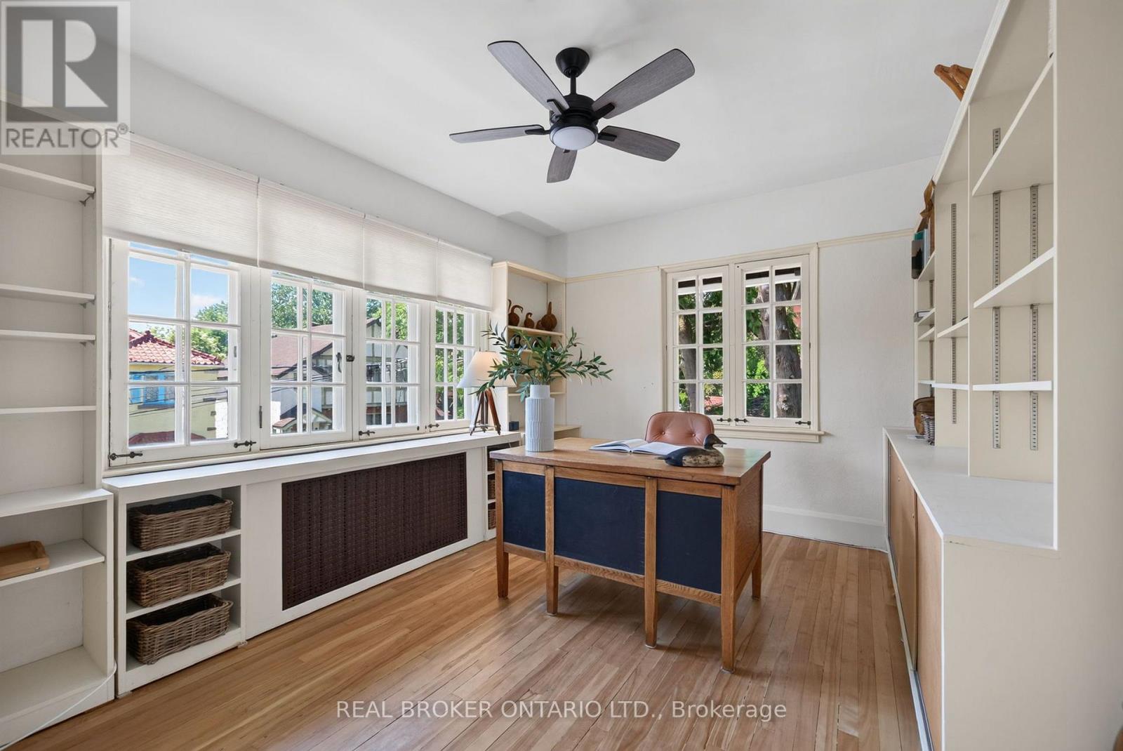 17 LAKEVIEW TERRACE - Image 25