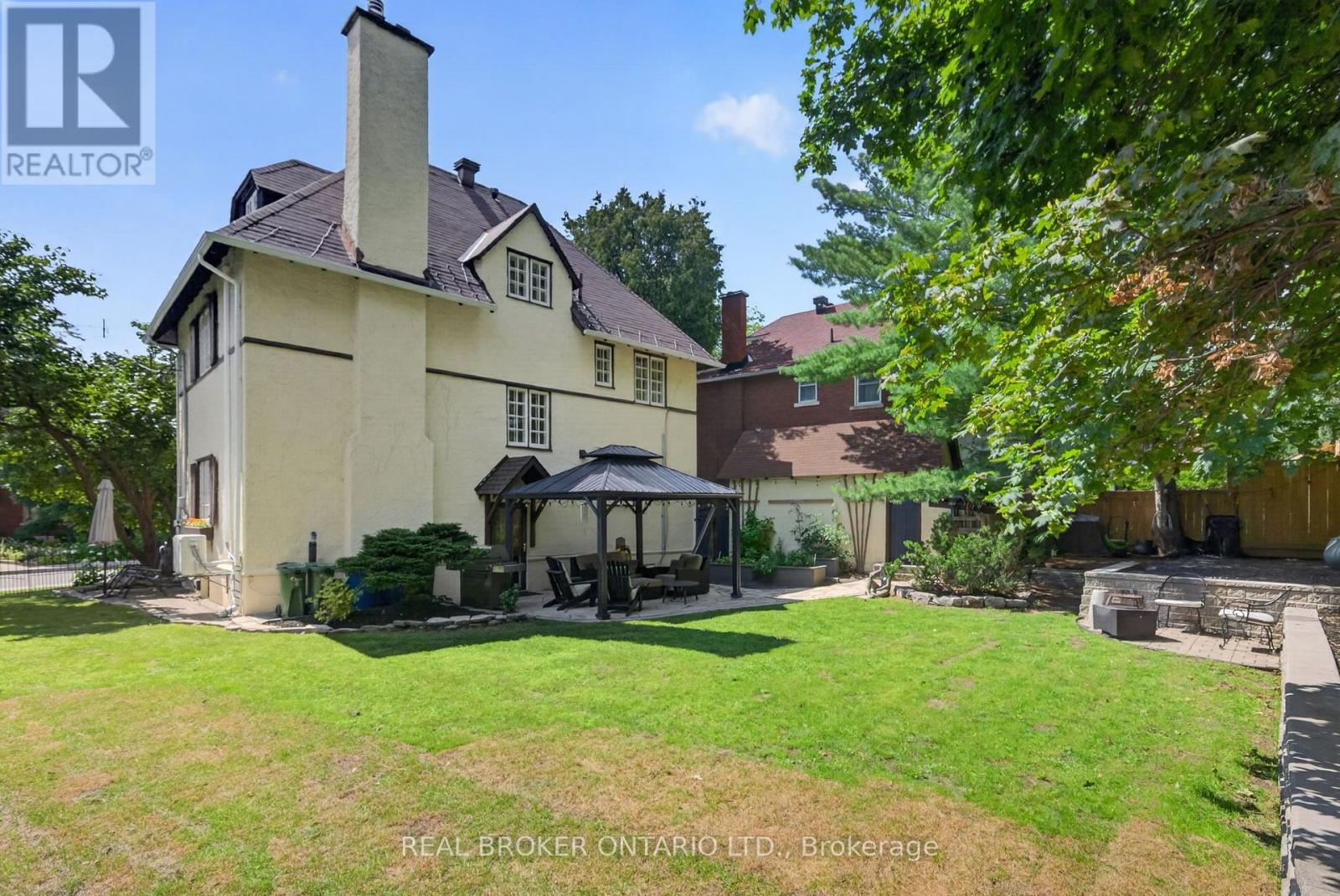 17 LAKEVIEW TERRACE - Image 42