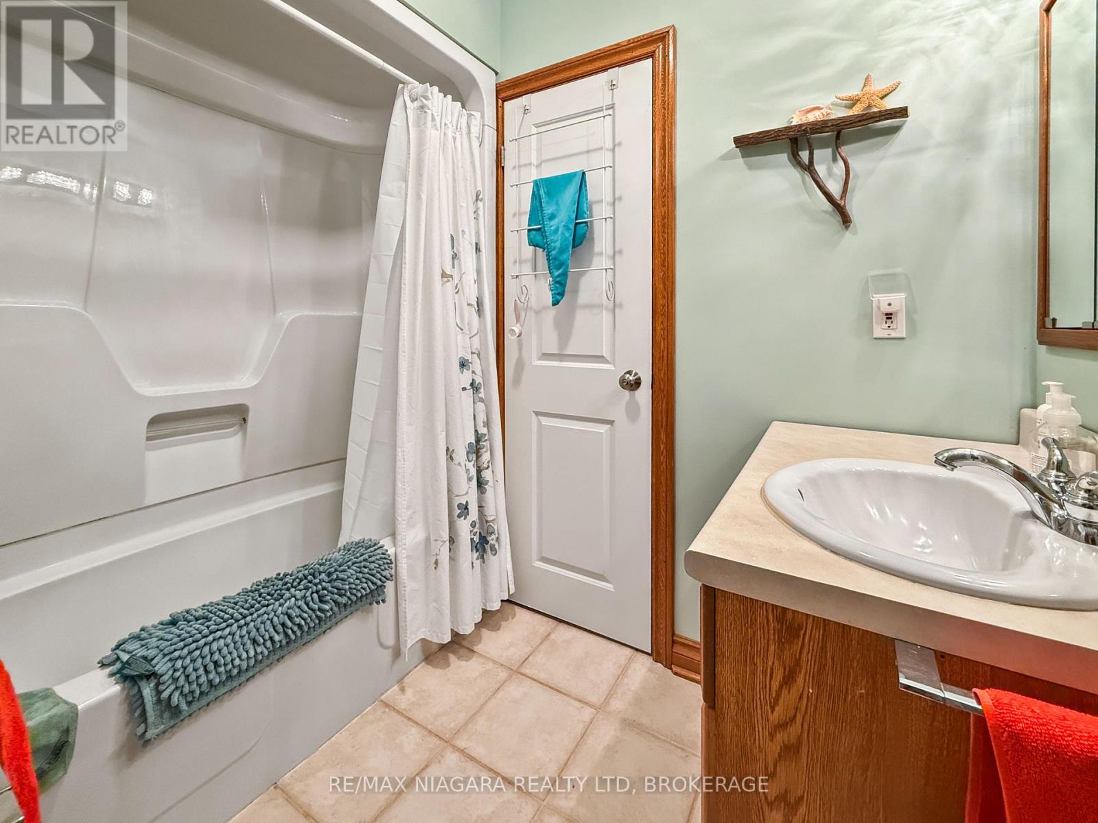2223 TURNER ROAD - 19
